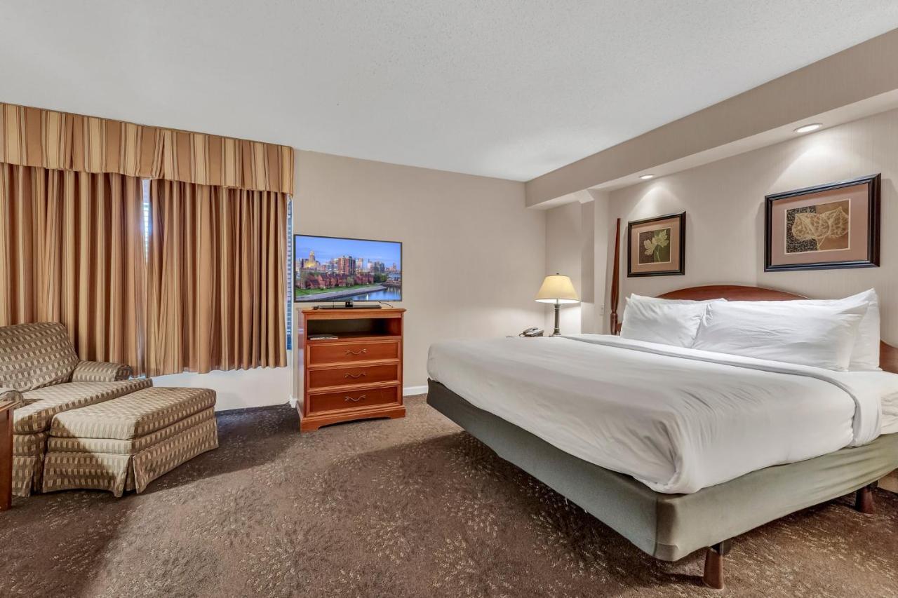 צ'יקטווואגה Buffalo Airport Hotel מראה חיצוני תמונה