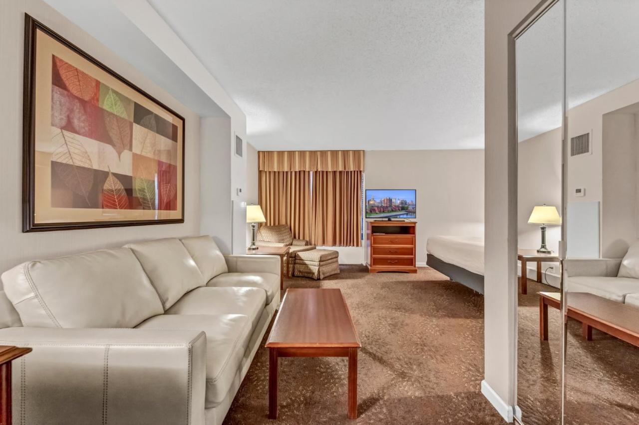 צ'יקטווואגה Buffalo Airport Hotel מראה חיצוני תמונה