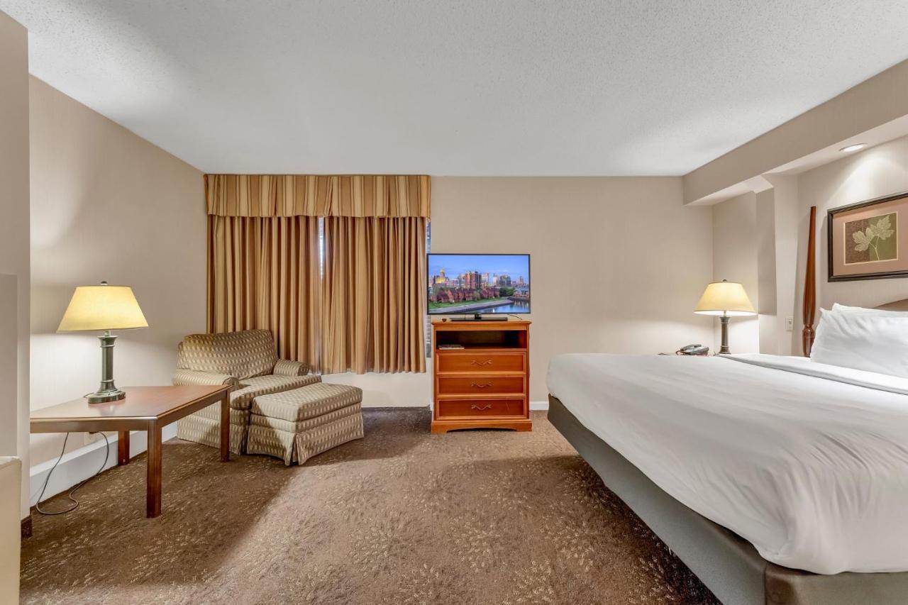 צ'יקטווואגה Buffalo Airport Hotel מראה חיצוני תמונה