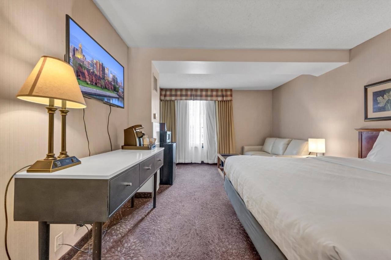 צ'יקטווואגה Buffalo Airport Hotel מראה חיצוני תמונה